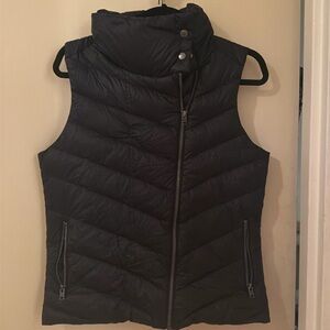 Patagonia Down vest- size medium! Perfect condition